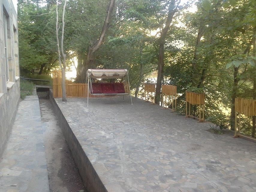 Park-Hotel Khoren'S Lake Areni Bagian luar foto