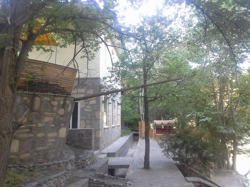 Park-Hotel Khoren'S Lake Areni Bagian luar foto