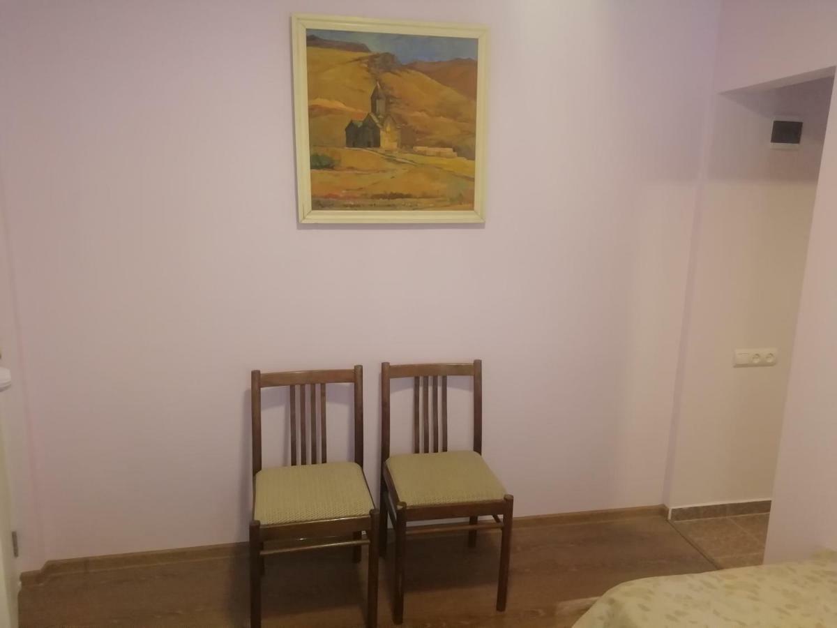 Park-Hotel Khoren'S Lake Areni Bagian luar foto